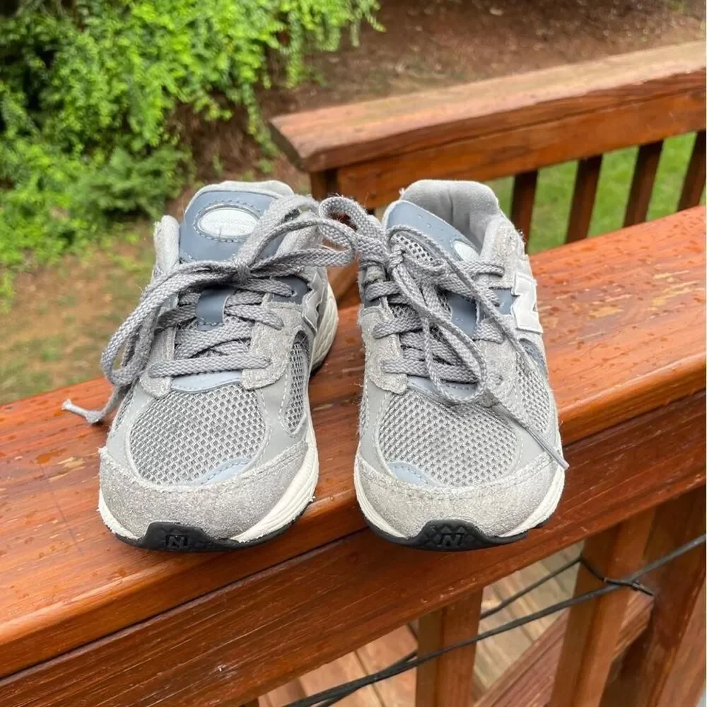 New Balance 2002r Kids 11 Grey Running Sneakers